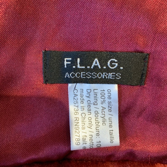 Cozy Faux Fur Shawl Collar with Pom Fastener - Picture 5 of 8